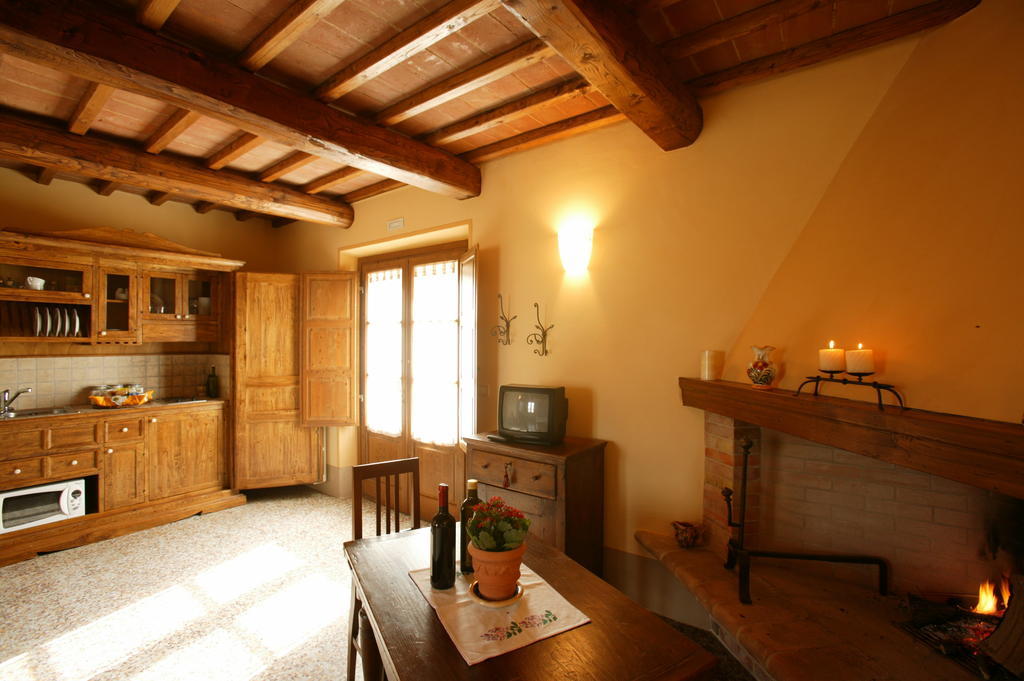 Agriturismo Podere San Gregorio П'єнца Номер фото