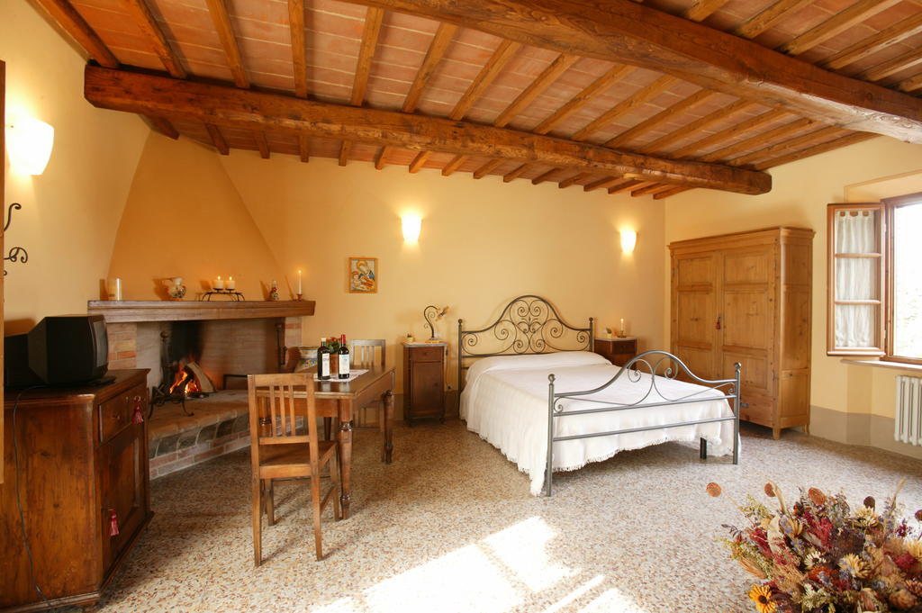Agriturismo Podere San Gregorio П'єнца Номер фото