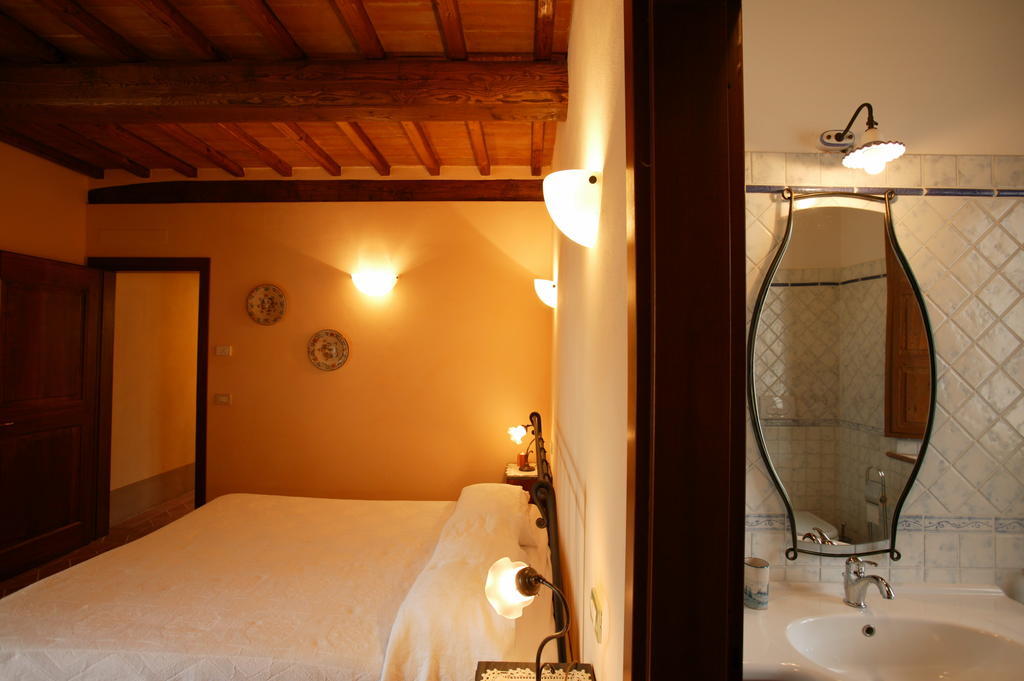 Agriturismo Podere San Gregorio П'єнца Номер фото